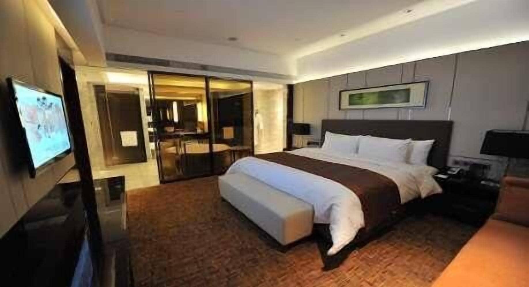 Hotel Wyndam Xuzhou East Exterior foto